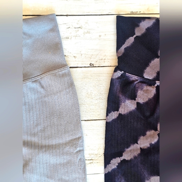 LOT of 2 Victoria's Secret PINK Active Seamless Leggings w/ Large Hidden Pocket - Picture 6 of 13